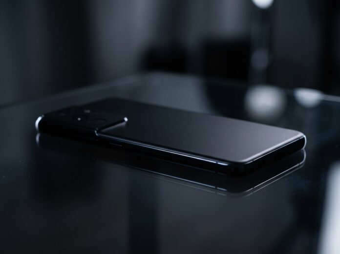 Xiaomi 18 Ultra : annulation pressentie et refonte de la gamme Illustration générée par IA évoquant l'annulation pressentie du Xiaomi 18 Ultra
